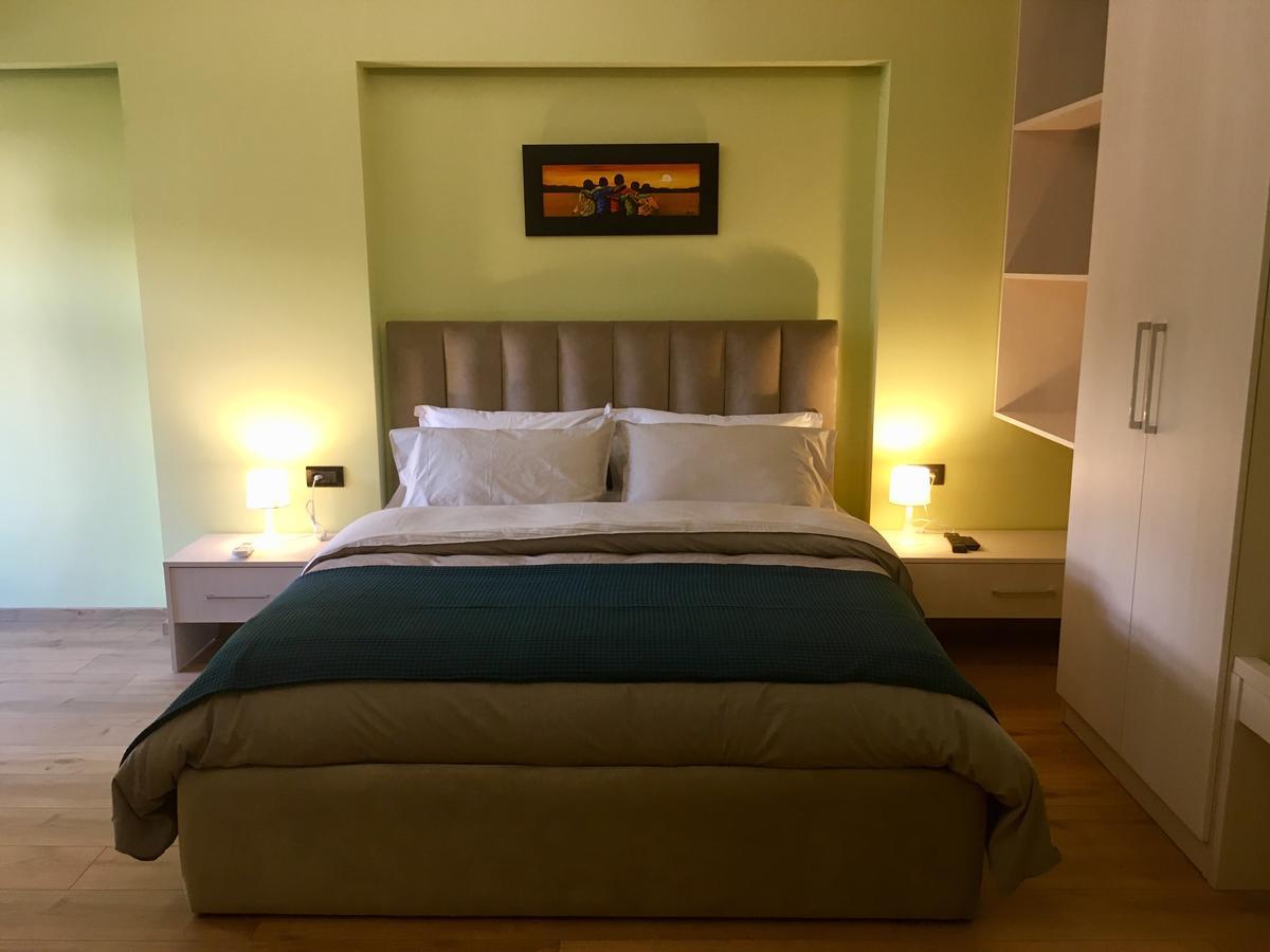B&B Tirana Smile Buitenkant foto