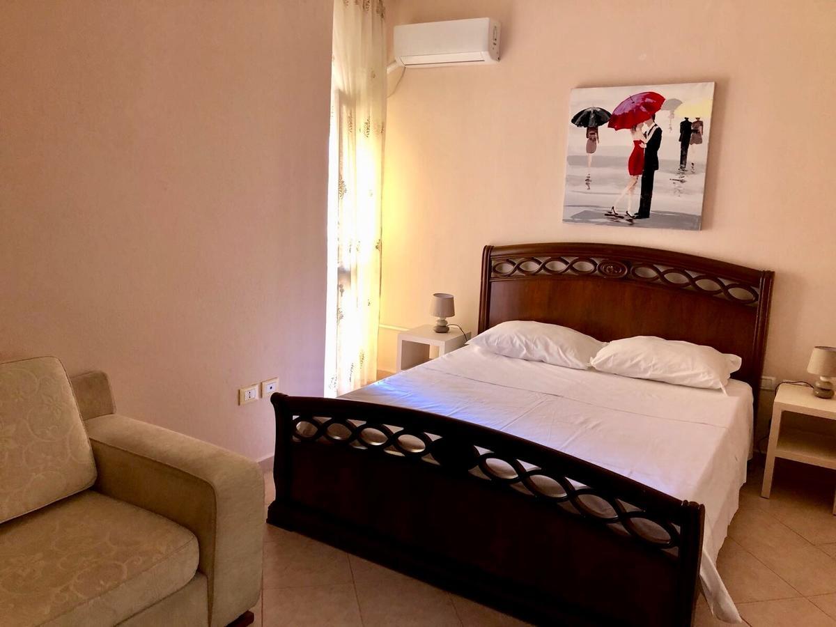 B&B Tirana Smile Buitenkant foto