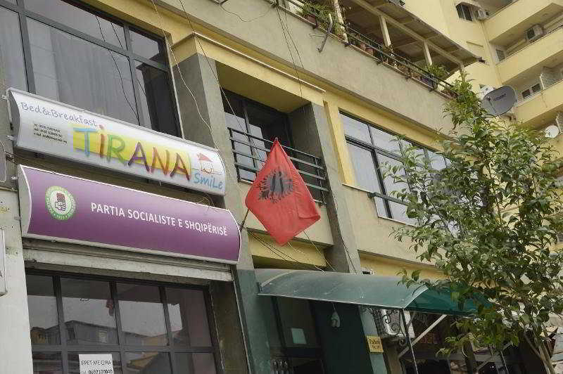 B&B Tirana Smile Buitenkant foto